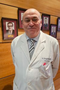 Retrato del Dr. Sergio Mario Mella Montecinos